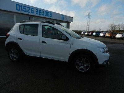 Used Dacia Sandero Ambiance 90 HP (66 kW) 2018 White Hatchback