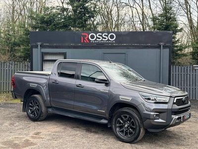 Używany Toyota HiLux 204 KM (150 kW) 2021 Szary Pickup
