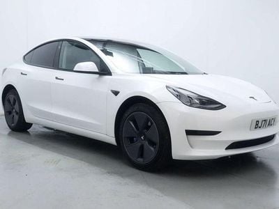 Used 2021 Tesla Model 3 Standard Range Plus Sedan | £17,300 (Fair price)