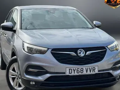 Used Vauxhall Grandland X 120 HP (88 kW) 2018 Grey SUV