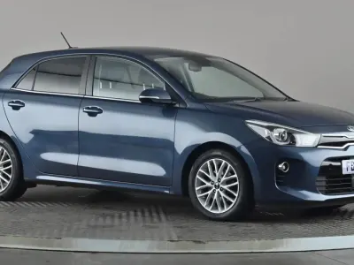 Begagnad Kia Rio 99 HK (72 kW) 2017 Blå Halvkombi
