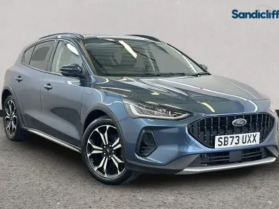 Begagnad Ford Focus Active X 125 HK (91 kW) 2023 Blå Halvkombi