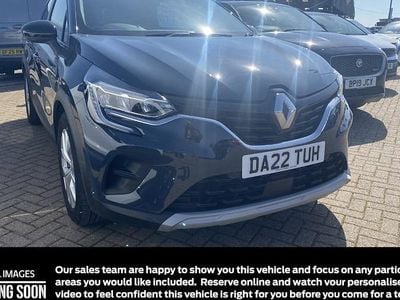 Second-hand Renault Captur Iconic 91 CP (66 kW) 2022 Albastru SUV