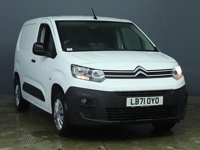 Used Citroën Berlingo 100 HP (73 kW) 2021 White MPV