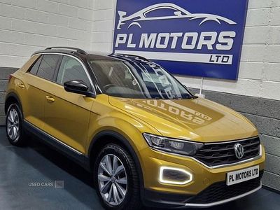 Usado VW T-Roc Design 115 HP (84 kW) 2019 Amarelo SUV