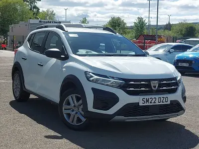 Used Dacia Sandero Essentiel 91 HP (66 kW) 2022 White Hatchback