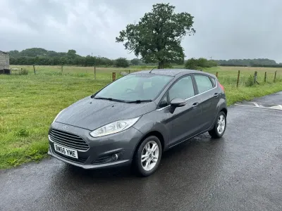 Used Ford Fiesta Zetec 82 HP (60 kW) 2016 Grey Hatchback