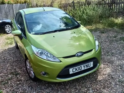 Used Ford Fiesta Zetec 96 HP (70 kW) 2010 Green Hatchback