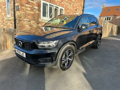 Used Volvo XC40 R-Design 208 HP (152 kW) 2021 Black SUV