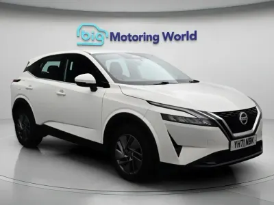 Used Nissan Qashqai Acenta Premium 2021 White SUV