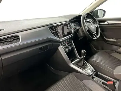 Used VW T-Roc Active 110 HP (80 kW) 2022 Grey SUV