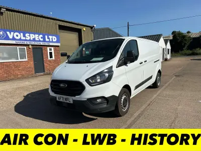 Used Ford Transit Custom 105 HP (77 kW) 2021 White Van