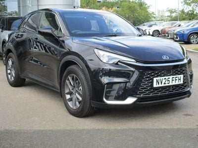 Lexus LBX