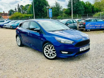 Used Ford Focus ST-Line 140 HP (102 kW) 2017 Blue Hatchback