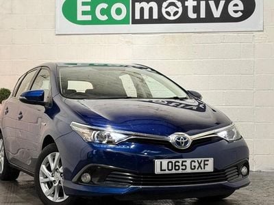 Blue Used 2015 Toyota Auris Hybrid Business Edition Hatchback | £8,495 (Fair price)