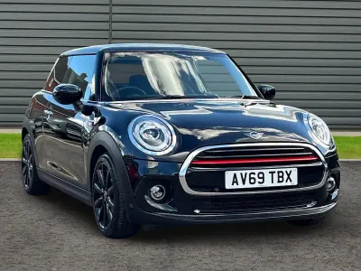 Used Mini Cooper Classic 136 HP (100 kW) 2019 Black Hatchback