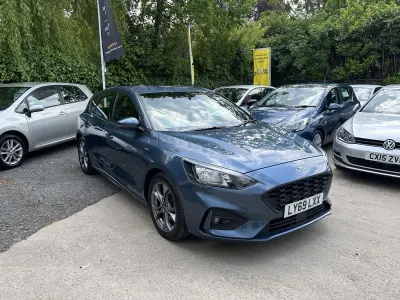 Używany Ford Focus ST-Line 125 KM (91 kW) 2019 Niebieski Hatchback