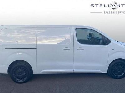 Used Citroën Dispatch 118 HP (86 kW) 2024 White MPV