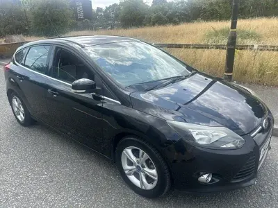 Used Ford Focus Zetec 125 HP (91 kW) 2011 Black Hatchback