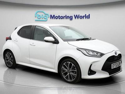 Used Toyota Yaris Hybrid 116 HP (85 kW) 2023 White Hatchback