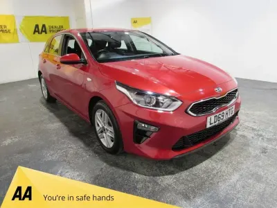 Używany Kia Ceed 118 KM (86 kW) 2019 Czerwony Hatchback
