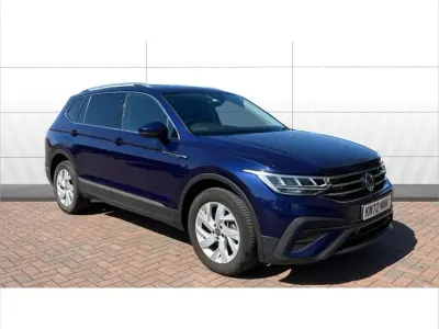 Używany VW Tiguan Allspace Life 150 KM (110 kW) 2022 Niebieski SUV