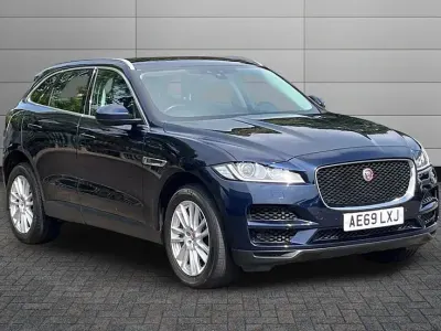 Used Jaguar F-Pace Portfolio 296 HP (217 kW) 2019 Portofino blue SUV