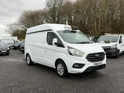 Usado Ford Transit Custom Limited 130 HP (95 kW) 2019 Branco Van