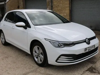 Used VW Golf VIII Life 150 HP (110 kW) 2022 White Hatchback