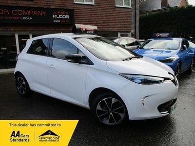 Used Renault Zoe Dynamique 78 kW (107 HP) 2019 White Hatchback
