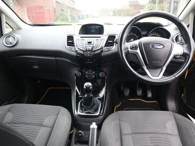 Used Ford Fiesta Zetec 82 HP (60 kW) 2013 Yellow Hatchback