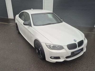 Used BMW 318 Sport Line 2012 White Coupe
