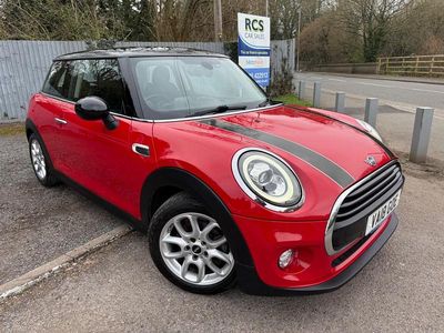 Usado Mini Cooper Hatch 2018 Rojo Utilitario