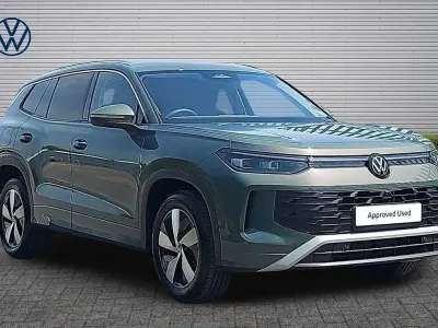 New VW Tayron Match 150 HP (110 kW) 2026 Cipressino green SUV