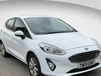 Second-hand Ford Fiesta Zetec 86 CP (63 kW) 2019 Alb Hatchback