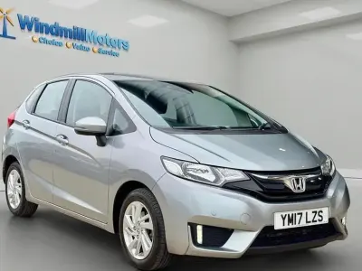 Used Honda Jazz SE 102 HP (75 kW) 2017 Silver Hatchback