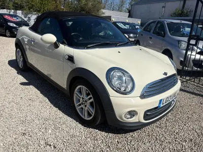 Usado Mini Cooper Cabriolet 122 HP (89 kW) 2013 Branco Cabrios