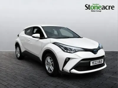 Used Toyota C-HR 122 HP (89 kW) 2023 White SUV