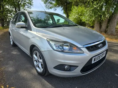 Used Ford Focus Zetec 2008 Silver Hatchback