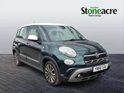 Used Fiat 500L Cross 95 HP (69 kW) 2018 Green/white MPV