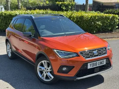 Używany Seat Arona FR 150 KM (110 kW) 2018 Pomarańczowy SUV