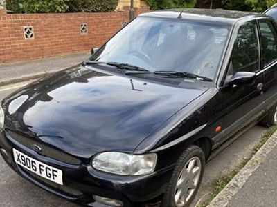 used Ford Escort 1.6 FINESSE 5d 89 BHP