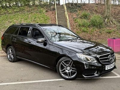 Usado Mercedes E350 Premium 256 HP (188 kW) 2016 Preto Carrinha