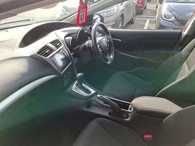 Used Honda Civic SE Plus 139 HP (102 kW) 2017 Red Estate