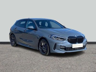Begagnad BMW 116 M Sport 114 HK (83 kW) 2022 Grå Halvkombi