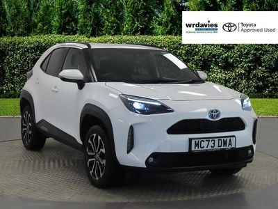 Used Toyota Yaris Hybrid Design 2024 White Estate