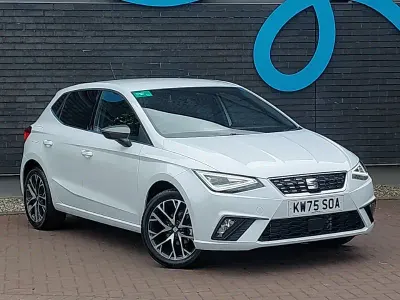 Ny Seat Ibiza XCELLENCE 95 HK (69 kW) 2025 Vit Halvkombi