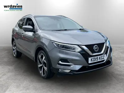 Used Nissan Qashqai Tekna 140 HP (102 kW) 2019 Grey metallic SUV