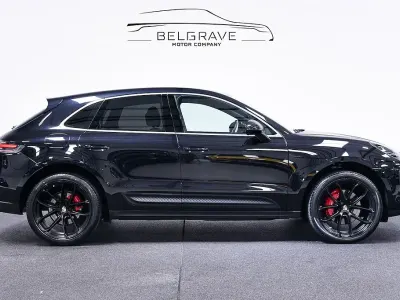 Used Porsche Macan 380 HP (279 kW) 2023 Jet black metallic SUV