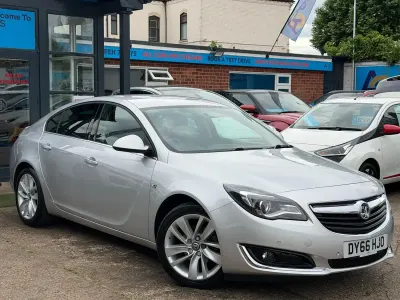 Used Vauxhall Insignia SRi 170 HP (125 kW) 2016 Silver Hatchback
